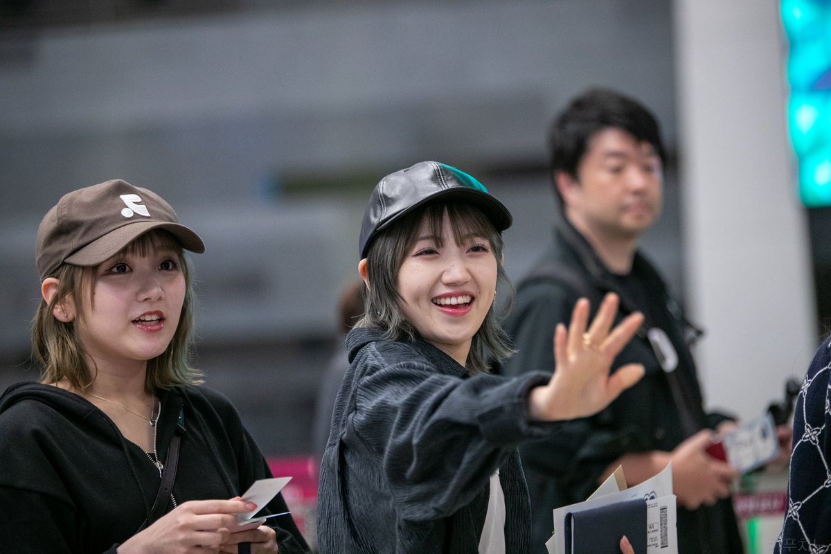 juriya97's tweet photo. 240420 무라야마 유이리 김포공항 출국 #3  
#AKB48 
#村山彩希 #무라야마유이리
@yuirii_murayama https://t.co/DVkqpv9Ivx