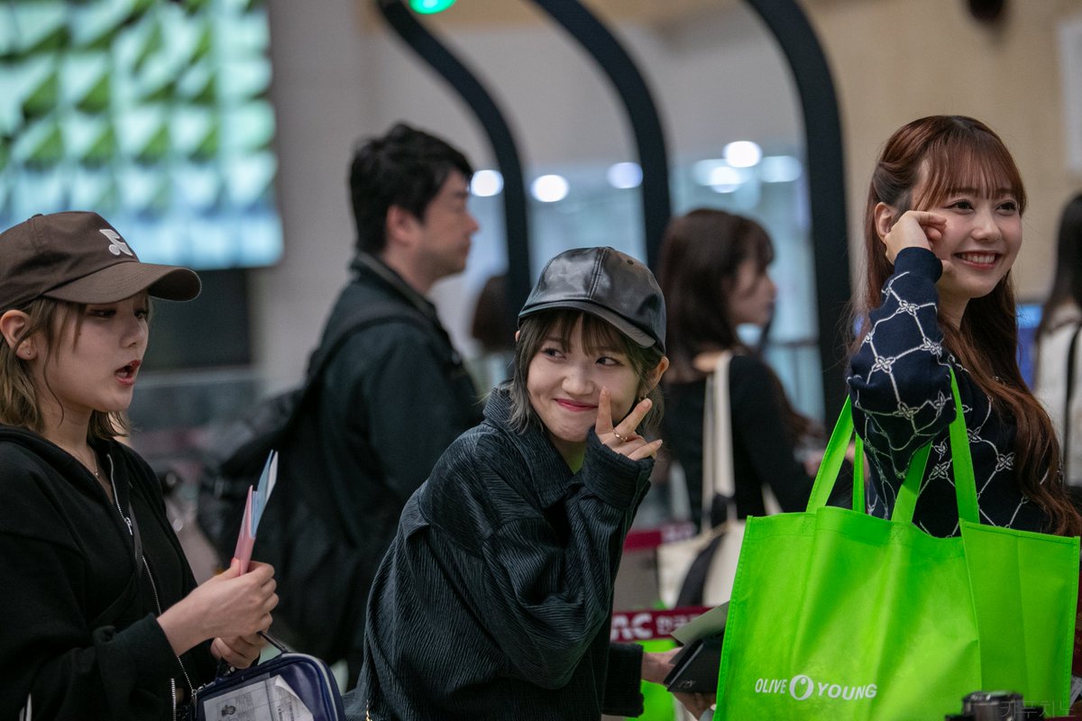 juriya97's tweet photo. 240420 무라야마 유이리 김포공항 출국 #4   
#AKB48 
#村山彩希 #무라야마유이리
@yuirii_murayama https://t.co/WqRf9nwovy