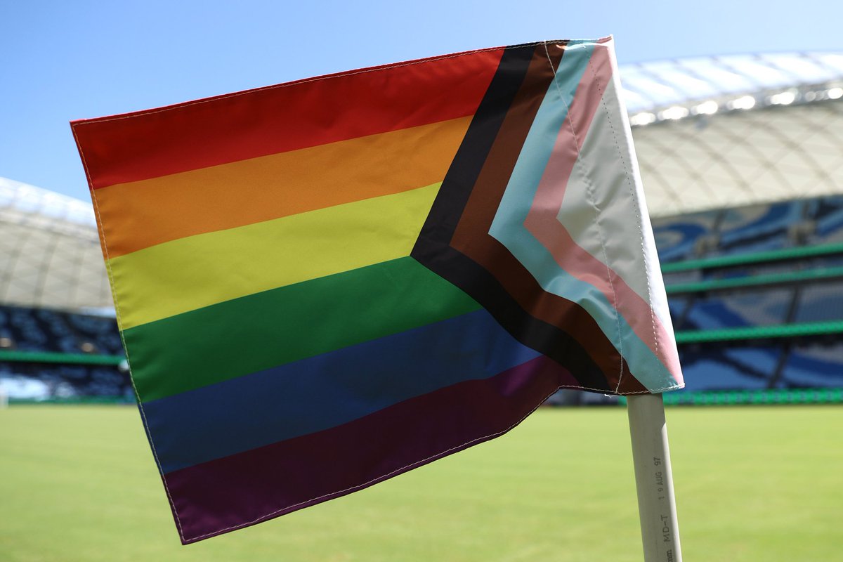 🚨🚨| Group of pro footballers planning to come out as gay next month with several top clubs involved in announcement, a date has been set. [Via @sportbible]