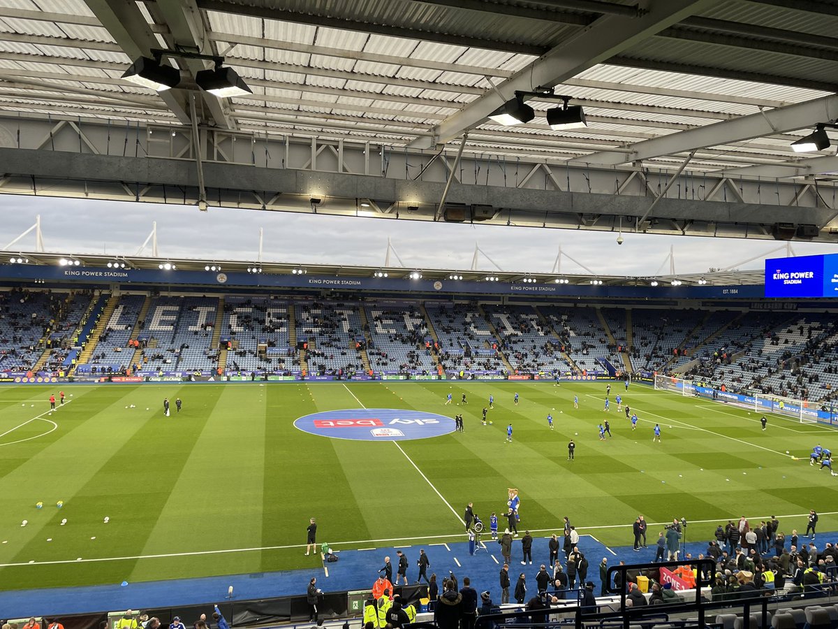 It’s another huge game in the race for promotion in the @SkyBetChamp I’m at the KingPower for @LCFC v @SouthamptonFC. We have all the updates on @5liveSport ⚽️👍🏽