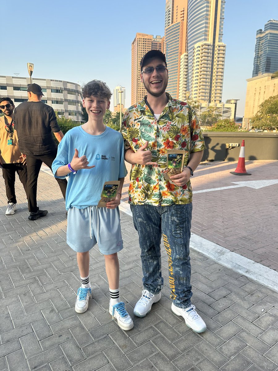Got to tap in w/ this young legend right here❗️ I’ve been watching him grow his account rapidly over the past few months & I’ll tell you what. This kids going places He’s determined, he’s got goals, he’s gonna be a millionaire before he’s 21.. I guarantee it