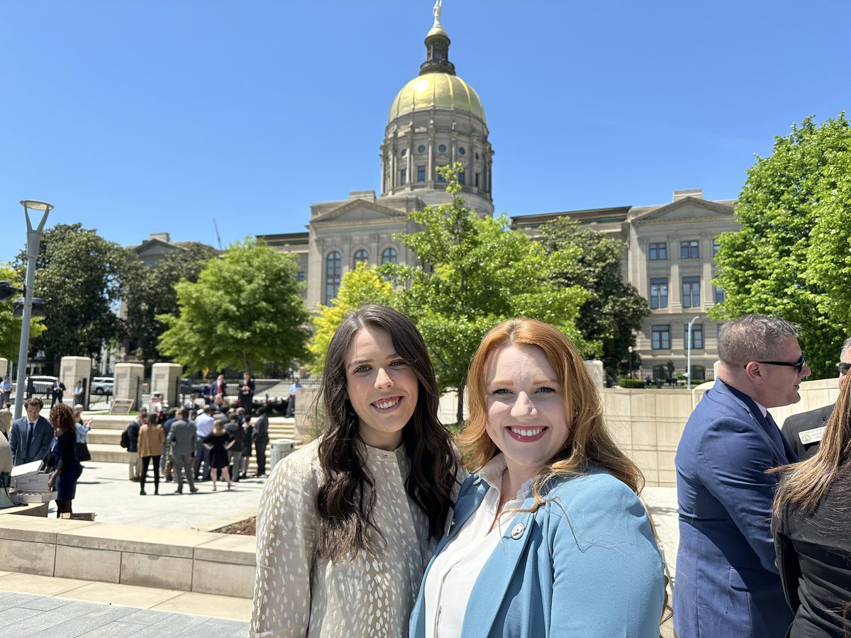 It’s a beautiful day for #EducationFreedom! 

It was great to be apart of the SB233 bill signing today. Thank you @GovKemp, @burtjonesforga, @JonBurnsGA, @laurendanielga, @turntotodd, and @dolezal4senate! 
#gapol @AFPGeorgia