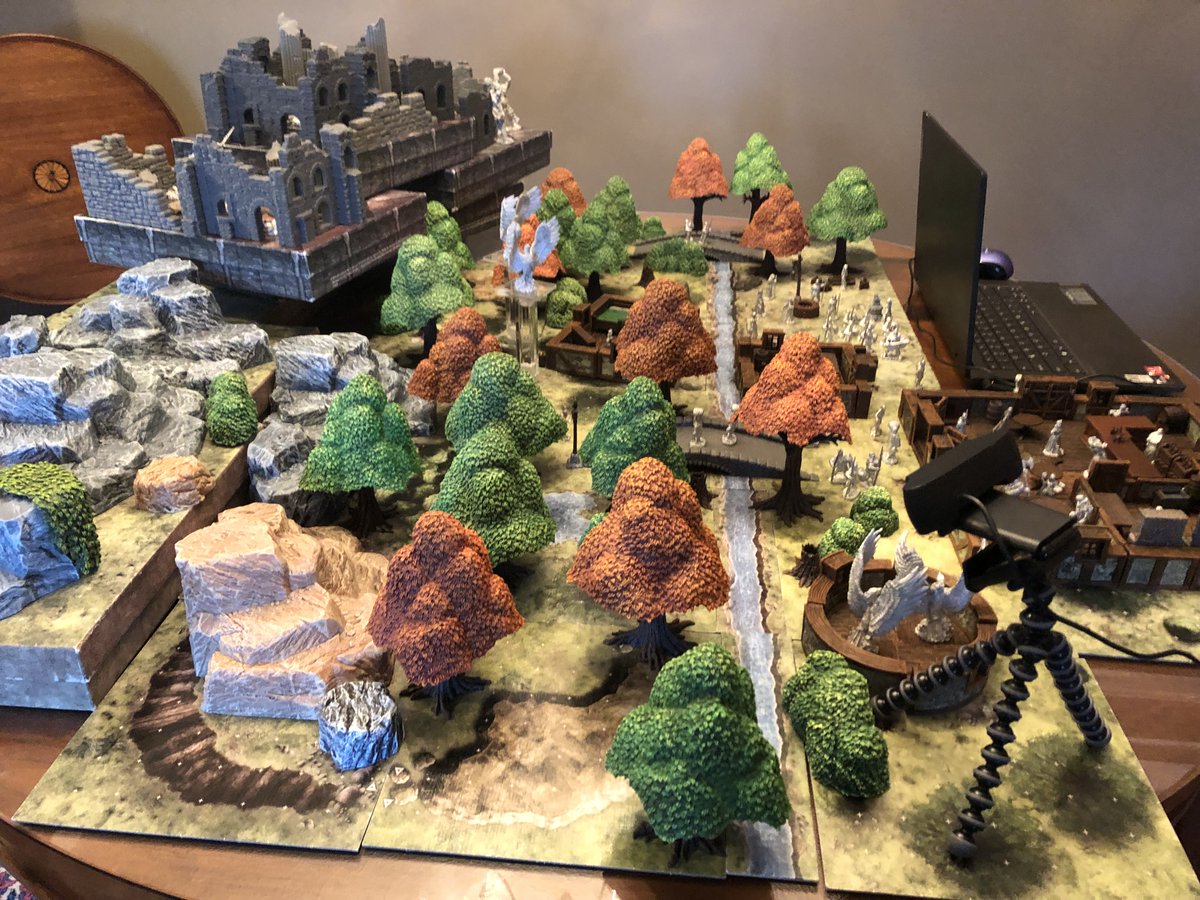 That time our World of Myrr adventure included a flying castle with the @westofwood group. Rocks and trees from @MonsterFight31 Miniatures from @reapermini #worldofmyrr #dnd5e #osr #pathfinder #ttrpg