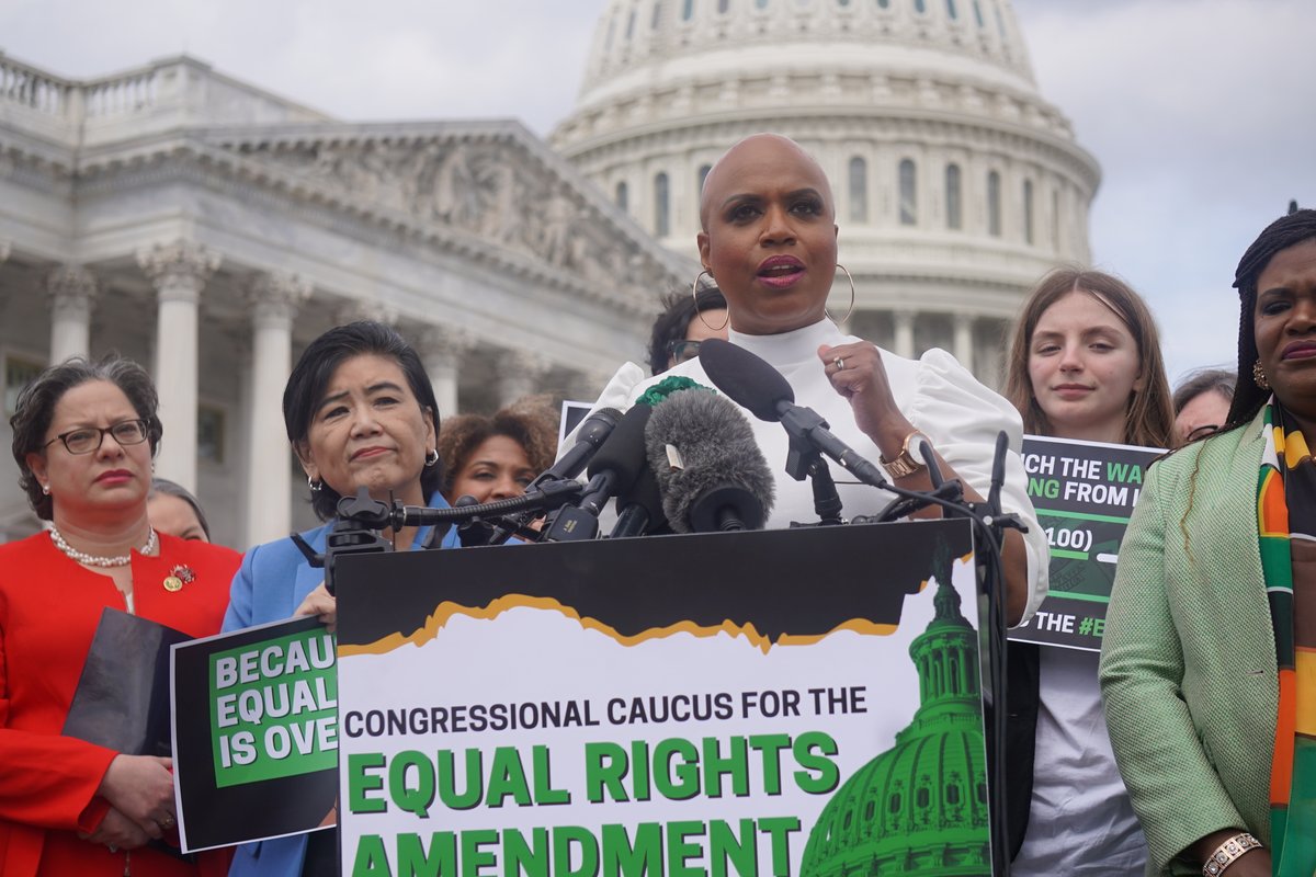 Now, a diverse coalition of women have come together to wage an intersectional fight for gender equality, taking inspiration from their feminist foremothers. (3/4)