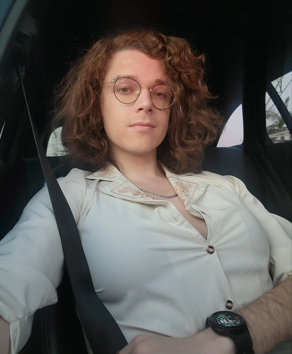 It's finally time to announce something I've been working on for a while! I've joined @joinpasses and am thrilled to have a place to offer community, BTS, and more personal content. 🔗 in bio! Can't wait to see you there!  P.S. Use the code "ERET25" for 25% off Ted 🧸 Tier