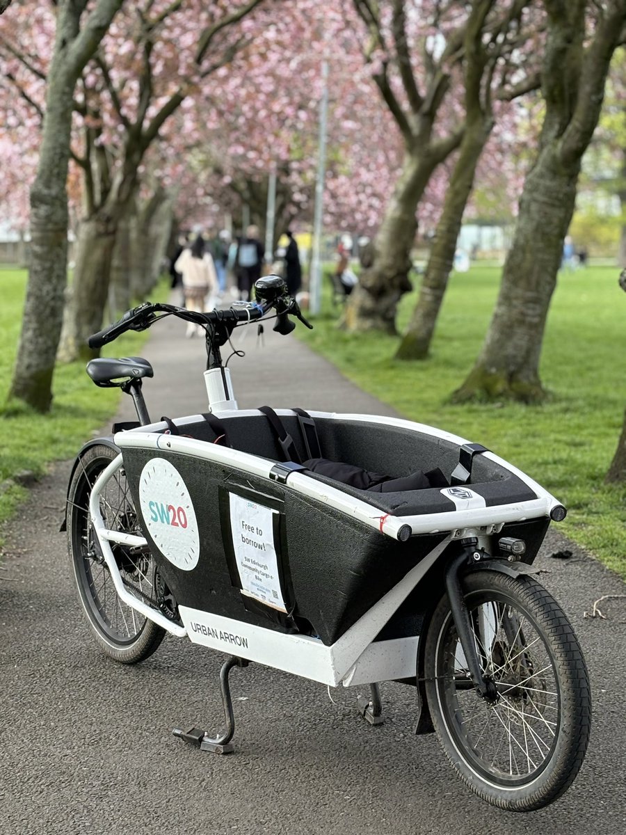 📋Spring checklist: ☀️ 😎 Get outside 🍒 🌳 See the cherry blossoms 🚲 💻 Hire the @SW20Ed eCargobike for free from Sw20.info