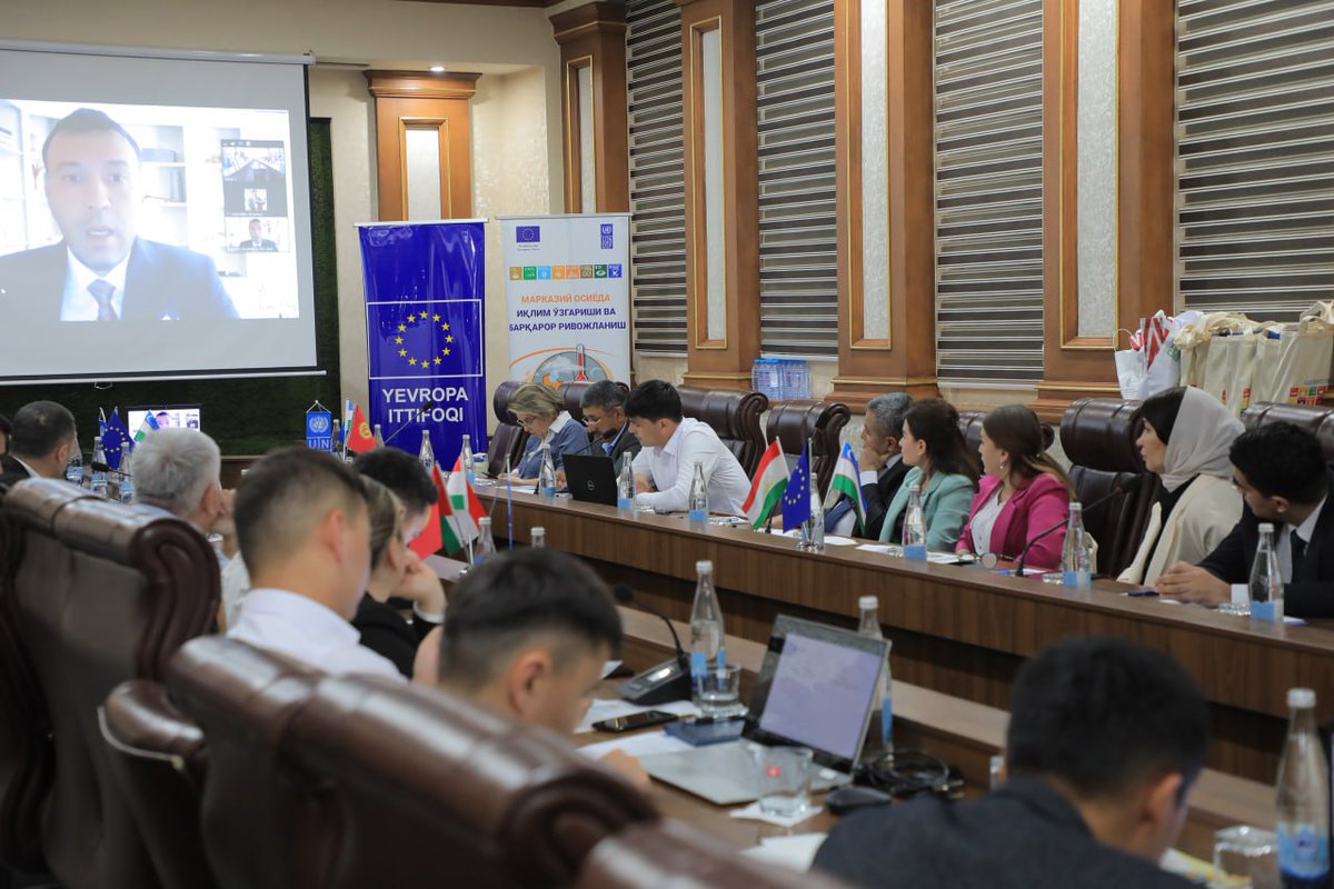 UNDP_Uzbekistan's tweet photo. 🌍Specialists from 🇰🇬, 🇹🇯 & 🇺🇿 converged in Namangan to tackle vital questions on #ClimateChange adaptation & building community resilience through nature-based solutions.
👉Discover the insights from the workshop supported by @EU_Tashkent: https://t.co/ydIPs3D6Yg
#UNDPEU https://t.co/7XlnrsdvAl