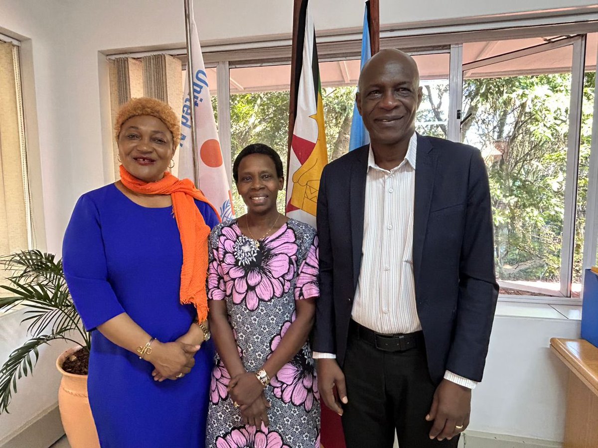 Today @UNFPA_Zimbabwe met with Mr Boubacar Bamba the newly appointed @UNHCRZimbabwe Representative. During the meeting @MirandaTabifor expressed commitment to strengthen collaboration with @UNHCR to support the Government of 🇿🇼’s humanitarian response. #Development #ICPD30