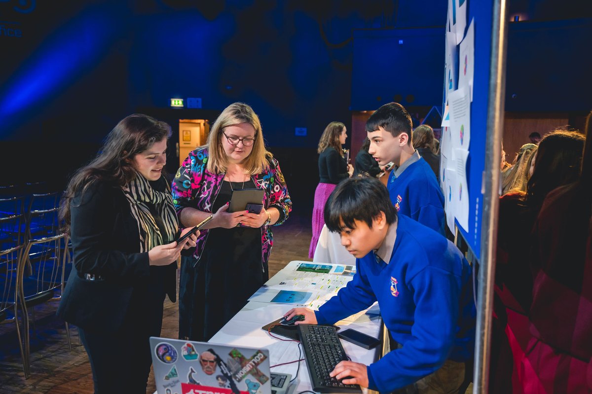 Business_Dept's tweet photo. Comhghairdeas @StVincentsd11 Sameer who was runner up in the @StudentEntProg Intermediate Category @LEODublinCity final with his business Sketchtogo! Well done to EAD Studios who competed in the Junior Category &amp; Fonecomb who competed in the Senior category! #studententerprise https://t.co/YA0H47g4Ug
