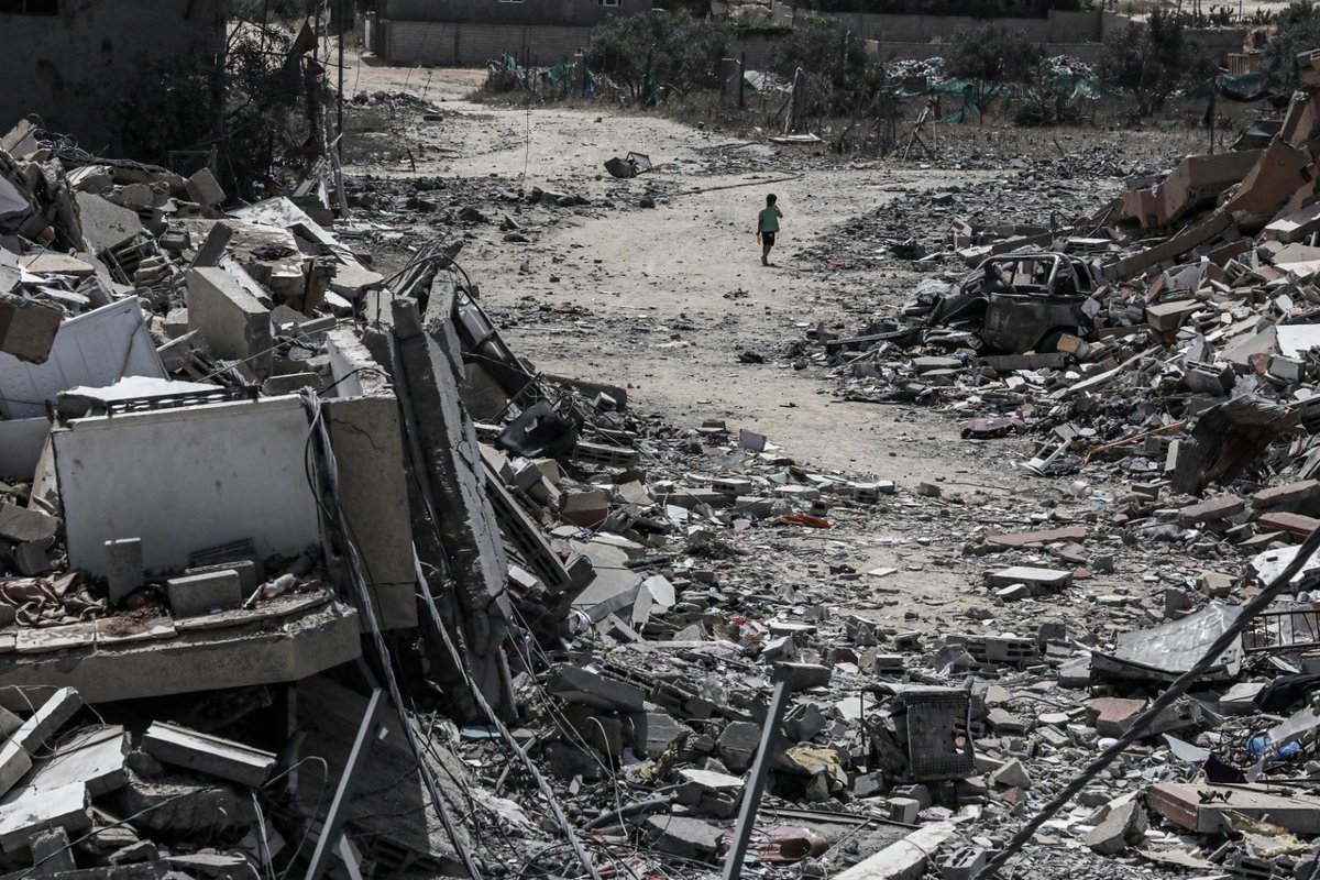 Josep Borrell High Representative of the EU for Foreign Affairs and Security Policy: 🔴Israeli occupation has KILLED 249 aid workers in 200 days of it war in #Gaza. 🔴#Gaza has suffered more damage than that German cities suffered during the WWII! #StopGazaGenocide