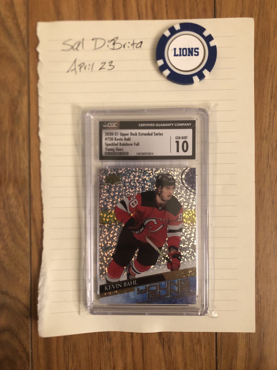 SDHockeyCards tweet picture