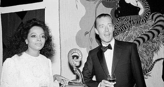 A Supreme memory to remember legendary designer Halston on his birthday. #Halston #DianaRoss