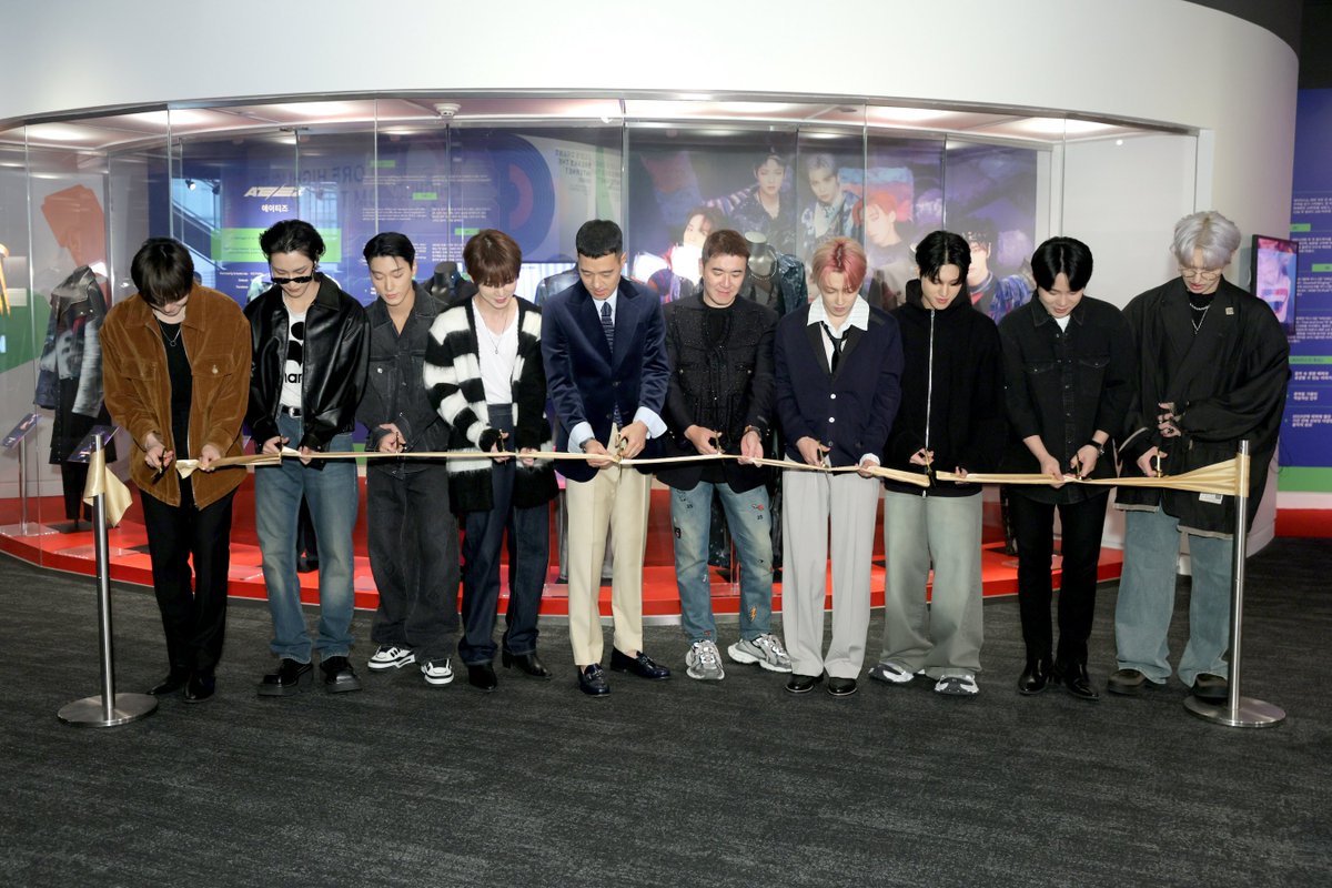 [📷] ATEEZ at the Grammy Museum 🔗: flaunt.com/post/grammy-mu… #ATEEZ #에이티즈 @ATEEZofficial