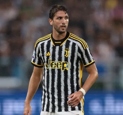 milosjr_'s tweet image. facciamo un gioco.

Sotto questo tweet cercherò di scrivere tutti gli errori che farà Manuel Locatelli stasera in Lazio - Juventus

Buona partita a tutti