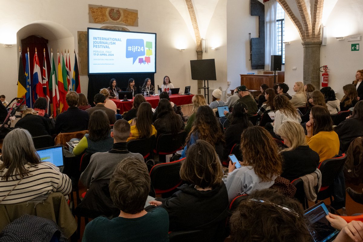 .<a href="/NuVoices/">NüVoices @nuvoicescollective/nuvoices.bsky.social</a> Board member and magazine editor @_laujessie at the International Journalism Festival in Perugia on the origins of NuVoices, activism and breaking into media. Watch here: nuvoices.com/2024/04/23/nuv…