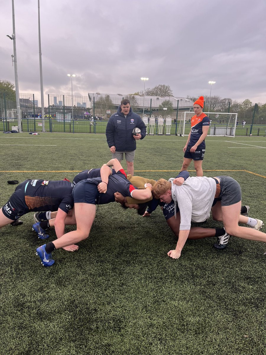 Our set piece coach @SaleSharksRugby @SaleSharksAcad James Harper fresh from his win against Quins, prepping the lads ahead of The Manchester Varsity this Friday #NorthWestIsBest