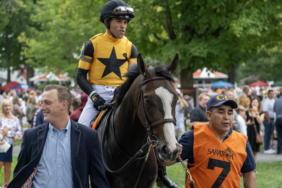 Congratulations to a well-deserved Hall of Famer @JRosarioJockey.