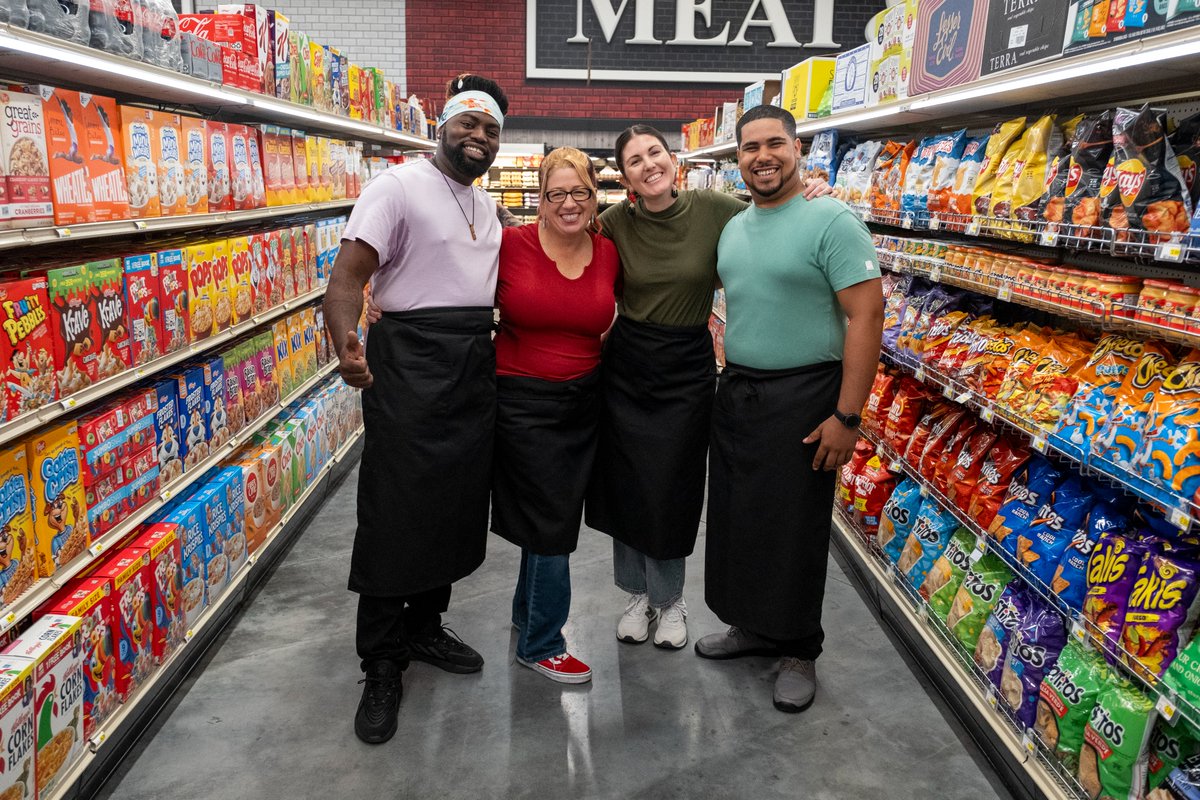 Four chefs, two rounds and six unwanted ingredients 😬 It's an all-new #GroceryGames with @GuyFieri, TONIGHT @ 9|8c! 🛒