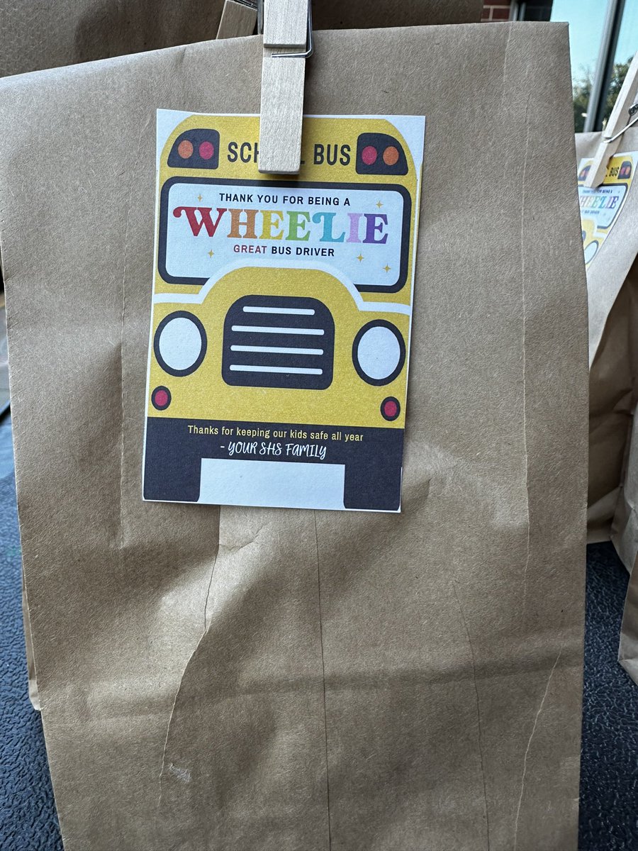 This morning I was able to provide a quick and on the go snack for our @SCPSchools bus 🚌 drivers. They put in the work everyday to make sure our kids arrive safely to school 🏫 and back home 🏡 . Thank you!  #ElevateStafford