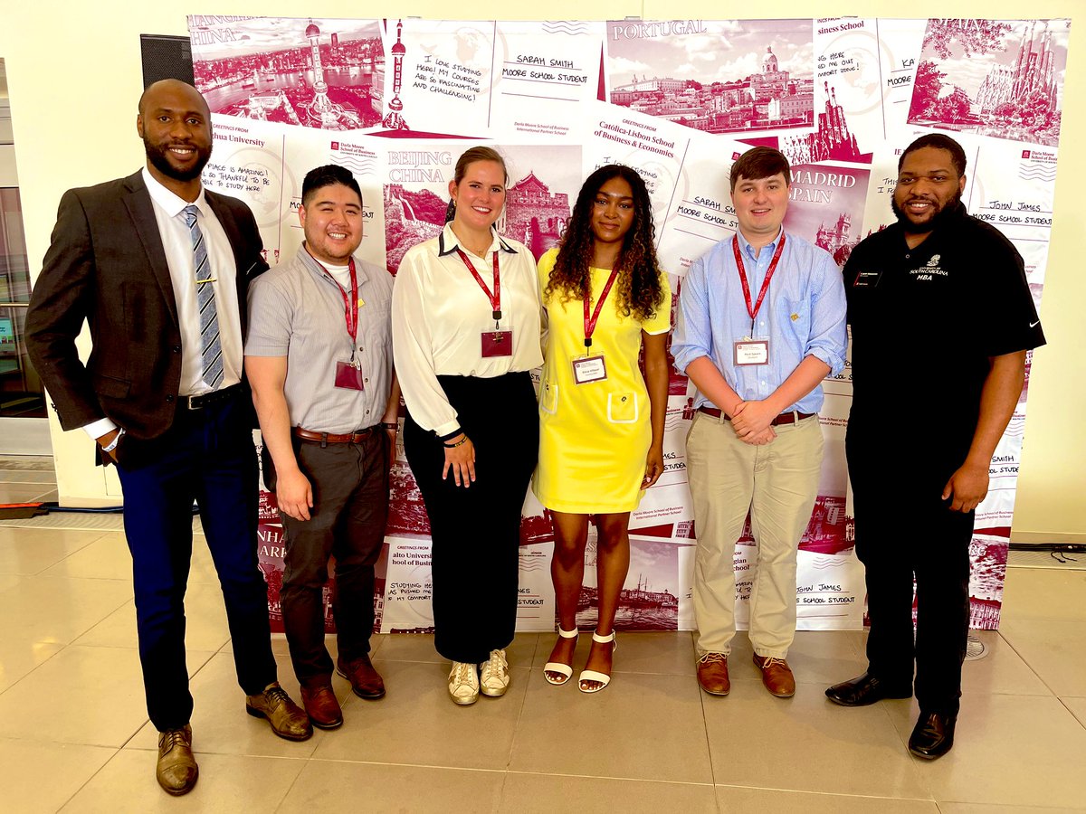 These smiling😁 faces joined us for our 50th IB Global Business Summit last week. We are excited to welcome them to our 2024 International MBA cohort. 🌍