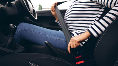 ❗Failing to wear seat belts are breaking the law ⚠️ For those aged 14+, failure to wear a seat belt could result in a fine of £100. If prosecuted, the max fine is £500 Passengers in taxis and private hire vehicles are required by law to wear seat belt where one is provided