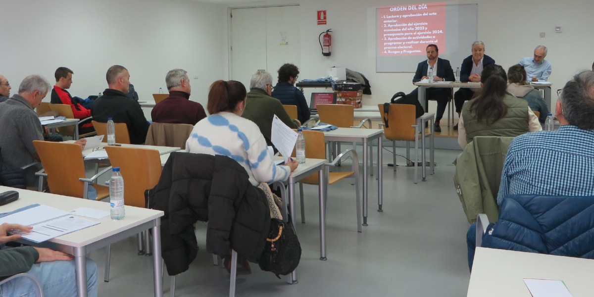 🗨️ ASAMBLEA ORDINARIA

La Federación celebró su Asamblea General Ordinaria

Ha tenido lugar en Valladolid, en la mañana de hoy, asistiendo a la misma un número suficiente de asambleístas para su celebración.

🗞️ fcylbm.es/blog/2024/04/2…

#️⃣ #CyLesBalonmano