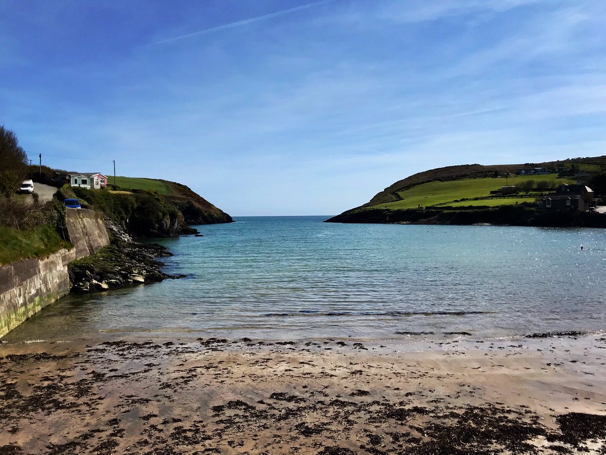 Saturday 🌊🌞 #saturday #sunshine #robertscove #cove #sea #water #sand #beach #april #spin #drive #cork #ireland #iphoneonly #filter @pure_cork @corkbeo @yaycork @CorkDaily @LovingCork @CravingCork