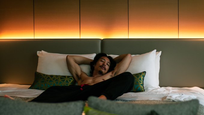 It&rsquo;s so hard to get out of bed on gloomy days like this https://t.co/KqRxXTBMVR