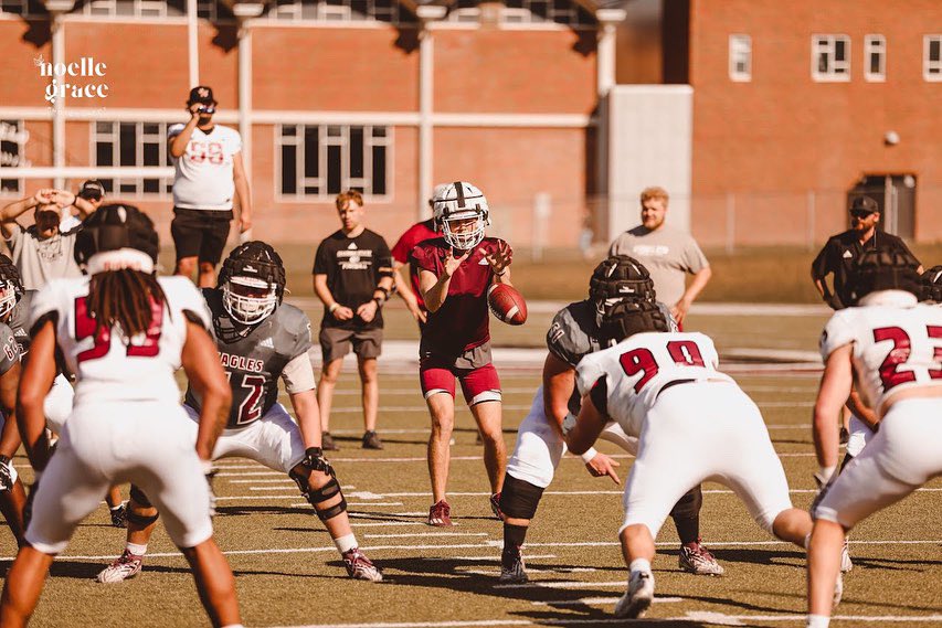 Cabrillo College Football (@cabrillofb_) on Twitter photo Former Cabrillo and Soquel Linebacker
Darryl Williams <a href="/D8rryl/">Darryl Williams II</a> balling with Chadron State this spring! Love seeing our Hawks at the next level!
#BallAtTheBeach🏈🏖️ Former Cabrillo and Soquel Linebacker
Darryl Williams <a href="/D8rryl/">Darryl Williams II</a> balling with Chadron State this spring! Love seeing our Hawks at the next level!
#BallAtTheBeach🏈🏖️