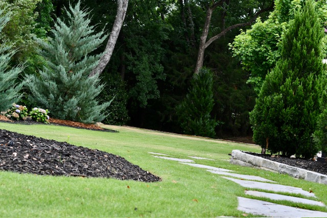 Get a lush, weed-free lawn this spring! 💪 Our blog explains the power of pre-emergent and fertilizer treatments. bit.ly/4b9FGEe

#AbraLawn #lawncare #springprep