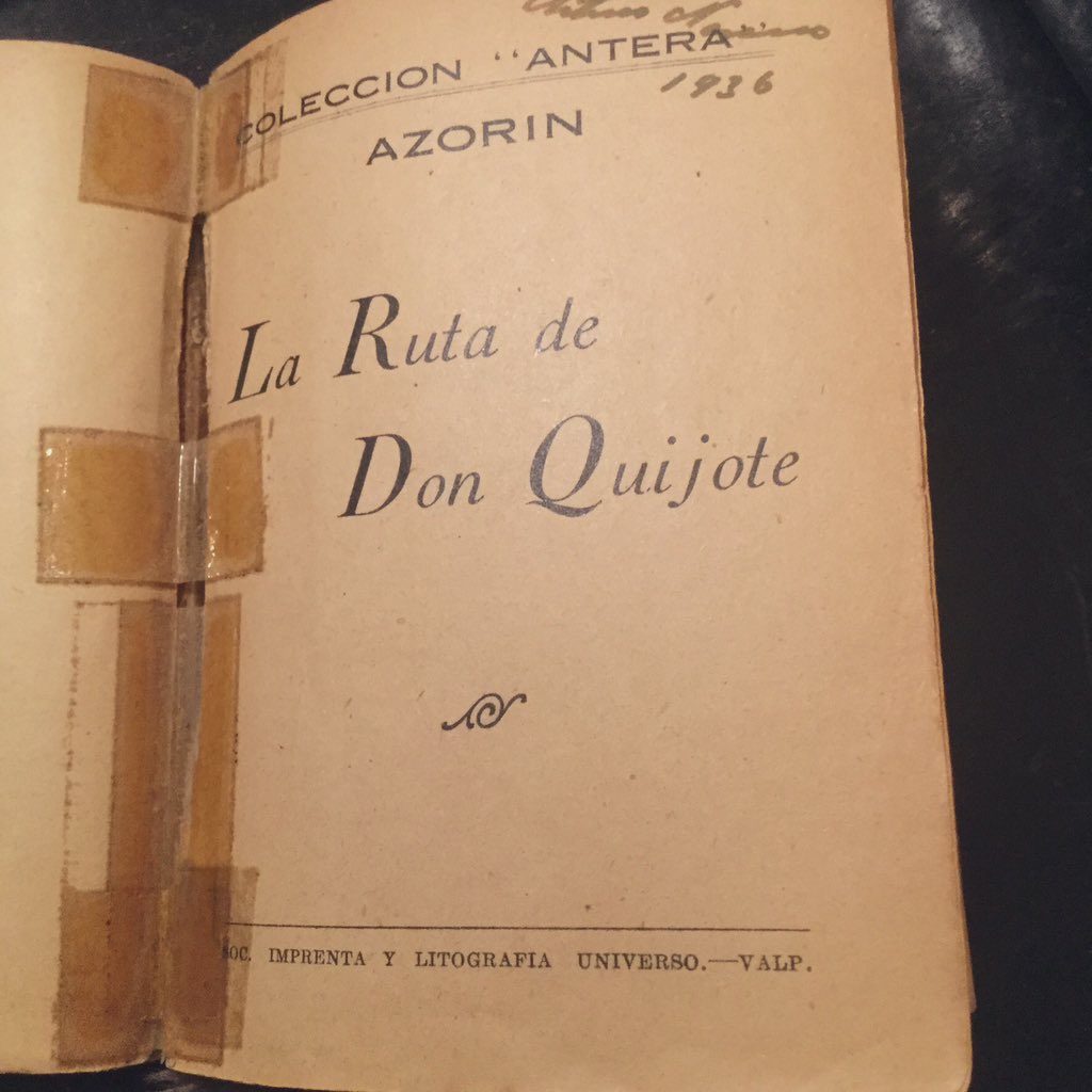 @euzaguirre Desde acá le saludan la edición en papel biblia de mi abuelo (Aguilar, 1949) y La ruta de don Quijote, de Azorín, publicada por Universo en Valparaíso app en 1936. @achilenalengua @CCESantiago @Leonora_DiazMas