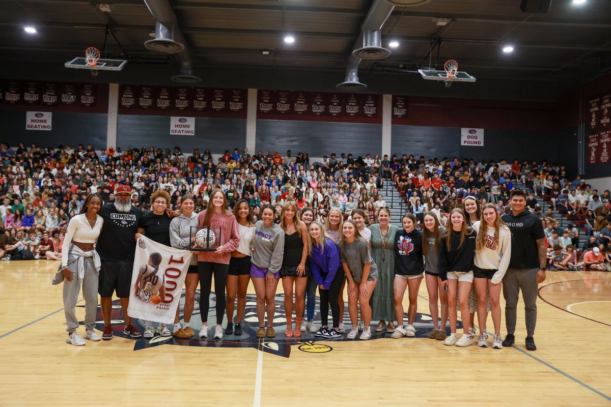 Edmond Memorial Girls Basketball tweet media