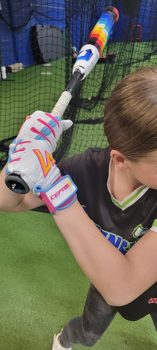 bellabeangirl10's tweet photo. Working with my new gear. Ceptor batting gloves.
#Ceptor #softball https://t.co/VC1xeuARYj