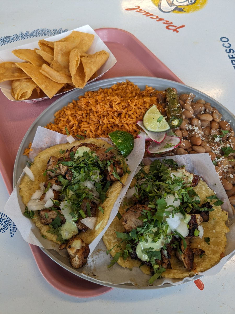 chicagobuffets's tweet photo. Savoring every bite of these delicious chicken tacos at Taqueria Invicto! 🌮 #TacoTuesday is officially my favorite day of the week!
https://t.co/DHM0uqUgPF https://t.co/wxNnjWIEtp