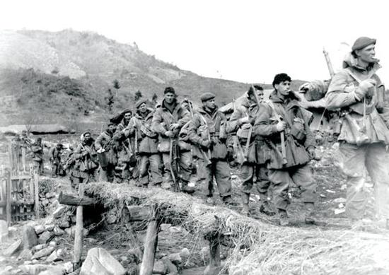 VTNCanada's tweet photo. This month, we recognize the anniversary of the Battle of Kapyong in the Korean War. From April 22 - 25, 1951, soldiers of the 2nd Battalion of Princess Patricia's Canadian Light Infantry persevered in a hard-fought victory. Their sacrifice will never be forgotten. #Kapyong https://t.co/yR7ZB0UgBm