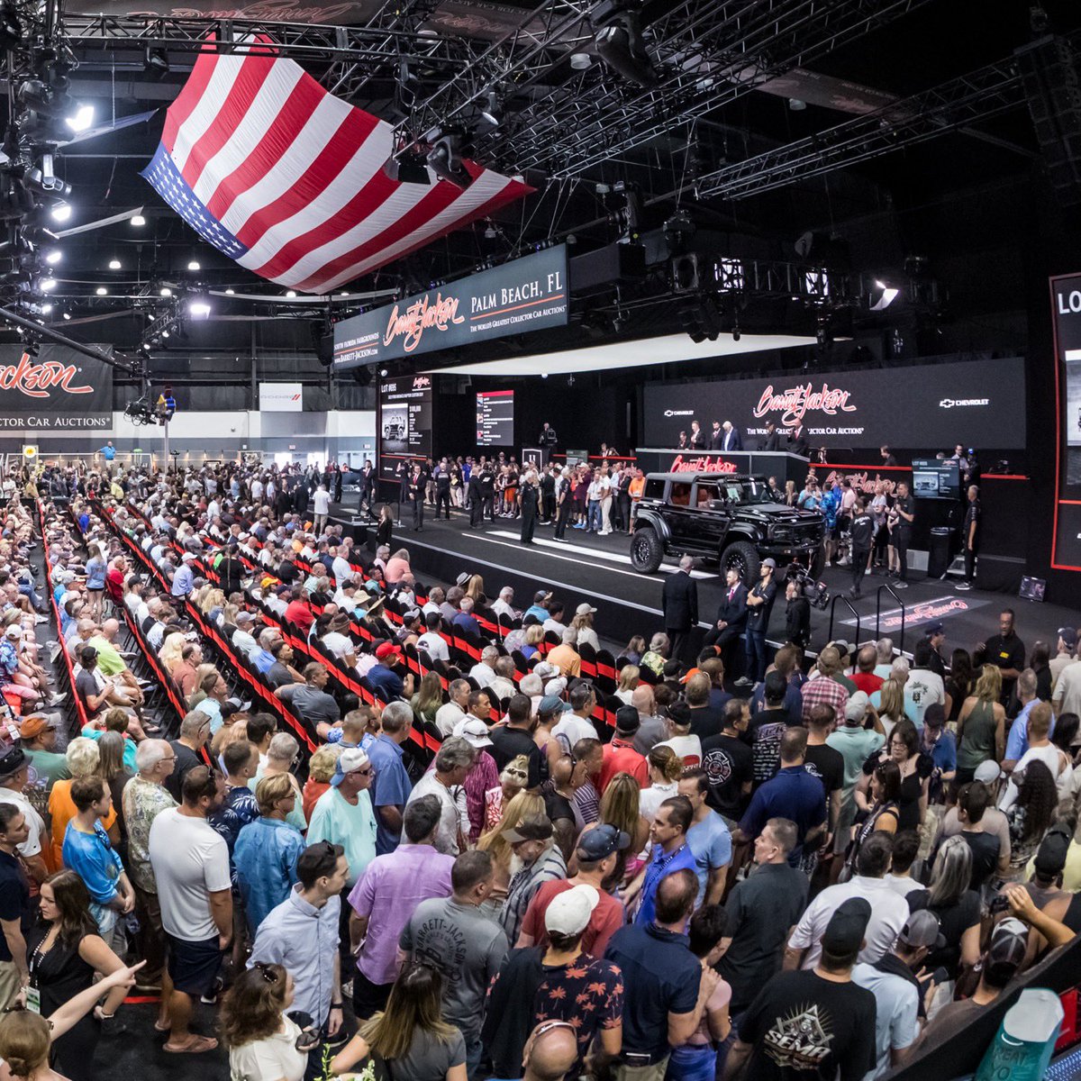 Packed the 🏠 in Palm Beach! You know where to find us #OnLocation…in the Luxury Lounge, of course 🔥 #BarrettJackson #OnlyWithOnLocation