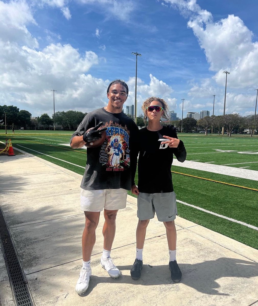 Boca Christian (FL) 29’ QB Channing Casey Casey (5’11”, 140) alongside WR Chase Claypool, will be the starting varsity starter this spring and fall. His QB coach is @OliverBozemanIV and sports a 3.85 HS GPA with (7) HS core credits. He accounted for multiple TDs last season.