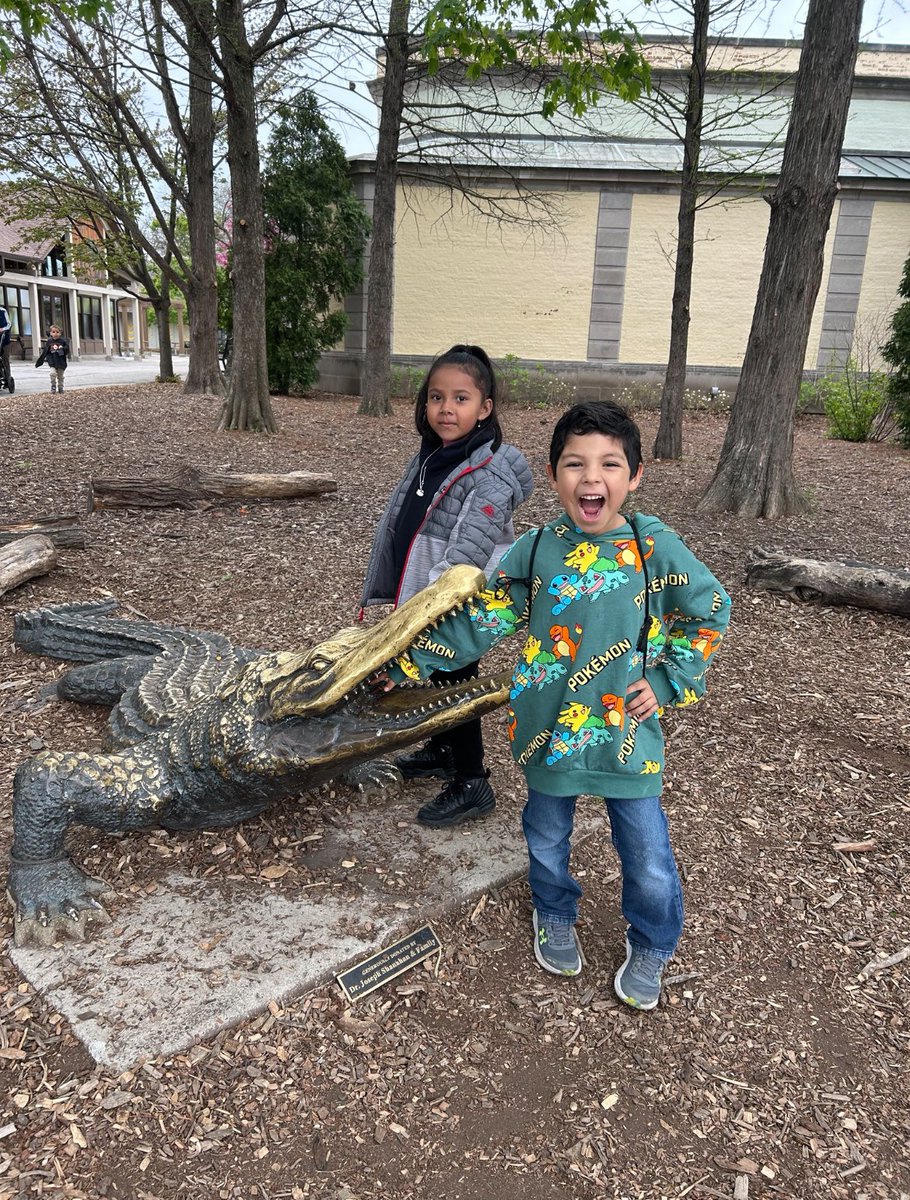 We had so much fun at the zoo today! 🐘🦒🦓 #kennedycallout #burbank111