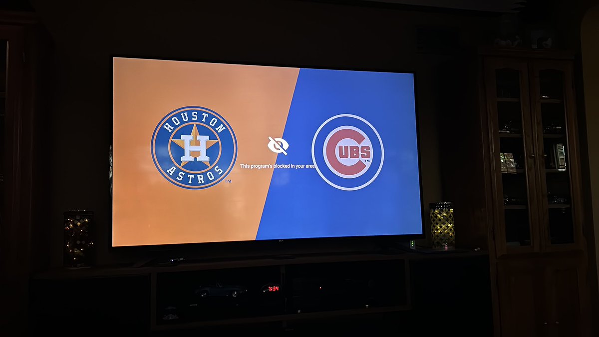 cciring18's tweet photo. Dear @YouTubeTV, I’m new here. Can you please help me understand why I cannot watch this game? https://t.co/AbzfecN0wU