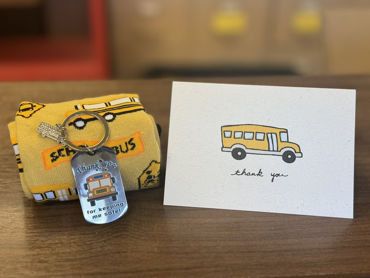 mssimley's tweet photo. An Amazing School Bus Driver Drives Safely &amp; Carries Precious Cargo &amp; Always Goes The Extra Mile! I wish there was more that we could give to show how much we really appreciate everything that you do! #BusDriverAppreciationDay https://t.co/fnhnPlJG3w