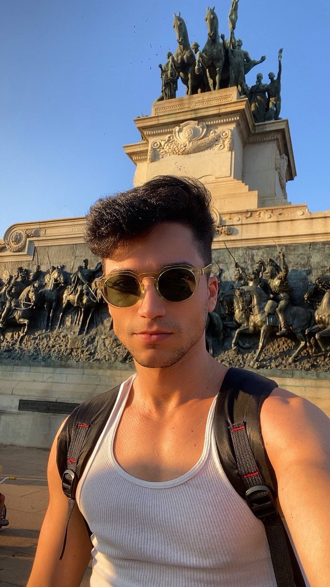 bhencb's tweet photo. E eu que não conhecia o Museu do Ipiranga que fica 8 min da minha casa e fiquei apaixonado pelo lugar 🧡 https://t.co/XtGK3vjXDS