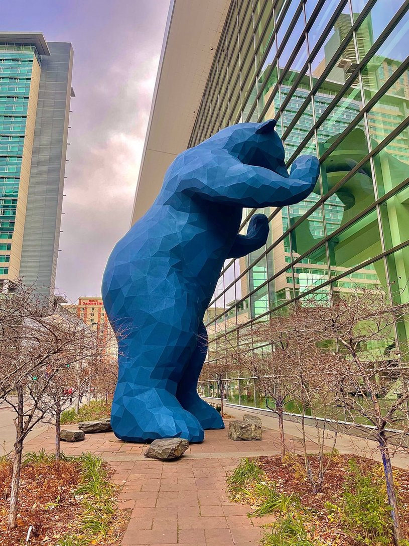 When we were at #AANAM, @zach_london and I presented the neurological phenomena of the statues of Denver, and now just like @AANMember you can enjoy them too!
Testing for scapular winging 1/