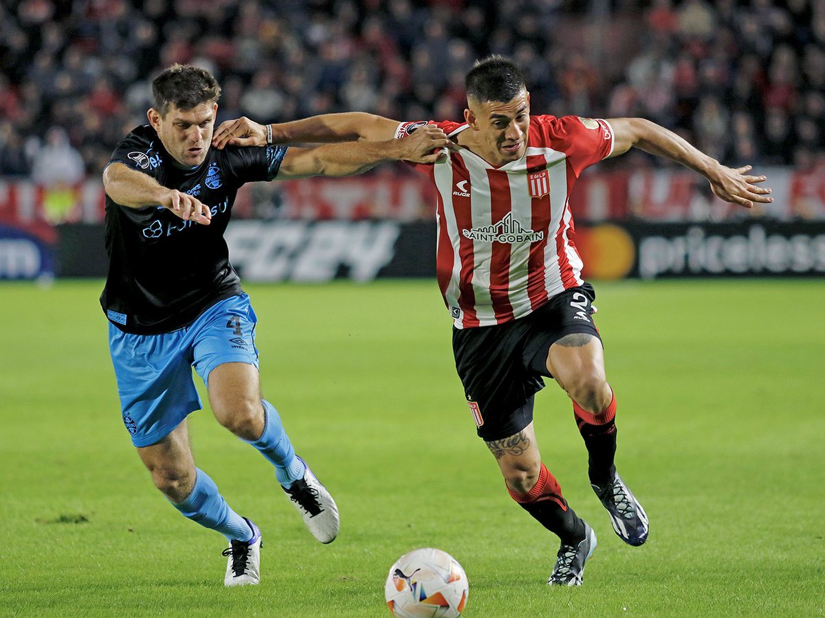 🇦🇹⚽️ Final del partido ❌ Estudiantes no aprovechó el hombre de más y cayó por la mínima ante Grêmio en UNO. #EDLP acumula 4 puntos en 3 partidos por Libertadores. 🔜 El próximo martes enfrentará a Boca por las semifinales de la Copa de la Liga.