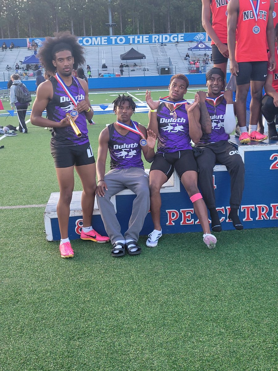 Congrats to our boys 4x200 relay team on their 4th place finish at Region! They'll be moving on to sectionals! #FeedTheCats @duluth_wildcats