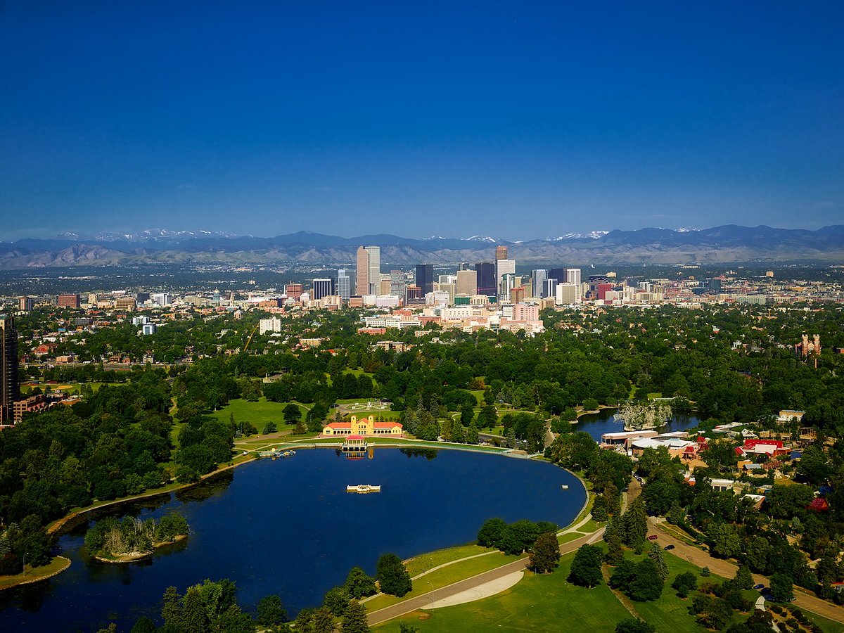 @MarkBaisley   financial institutions are good for Colorado. State banks should be able to consider a #creditunion when selling their assets so they can make the best decision for their community, customers and shareholders. It makes good sense. Please vote yes on HB 1351.