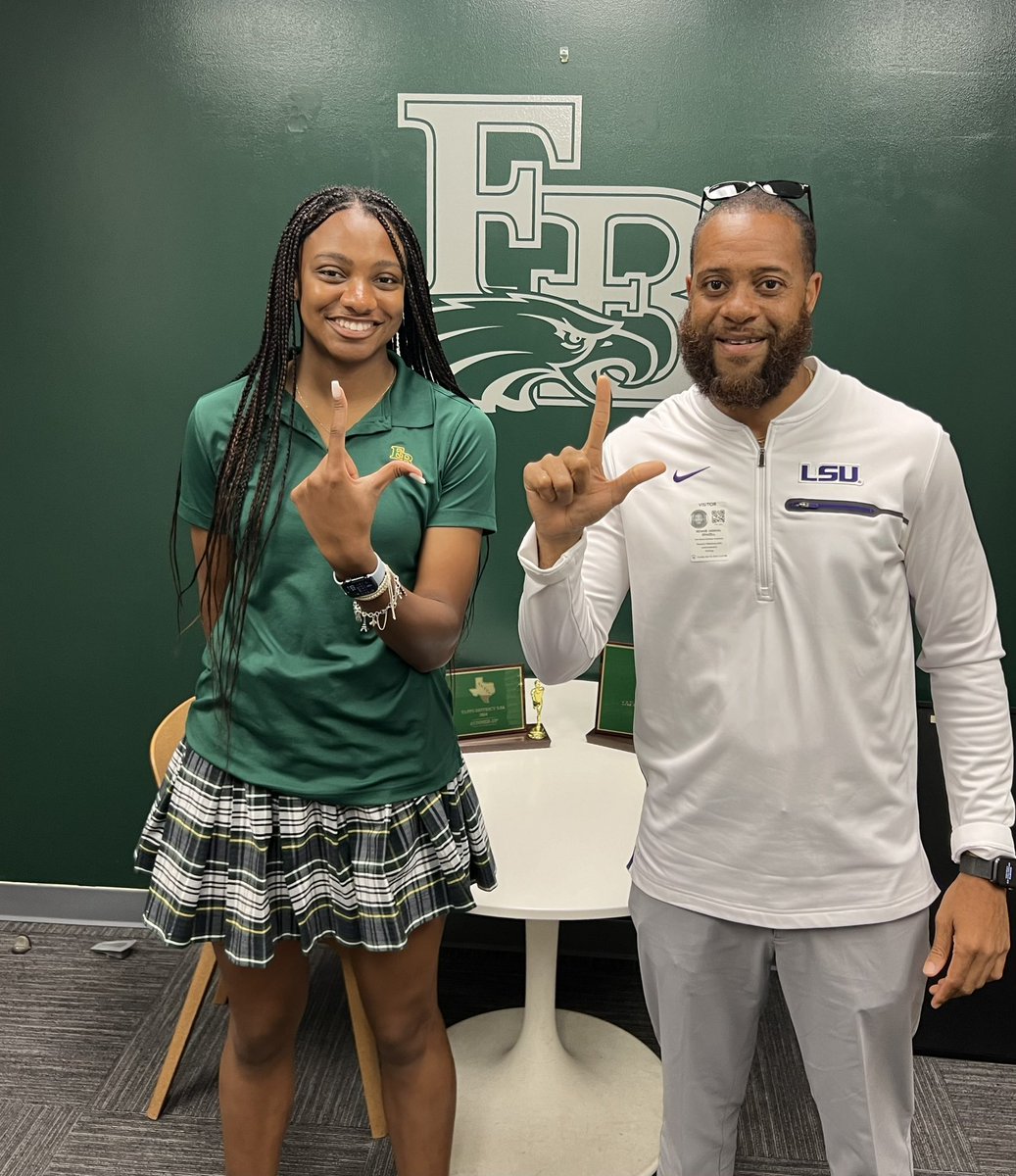 Thanks to @LSUCoachBrazell with @LSUTrackField for stopping by FBCA and recruiting our athlete @BayleighMinor. @FBTrackField