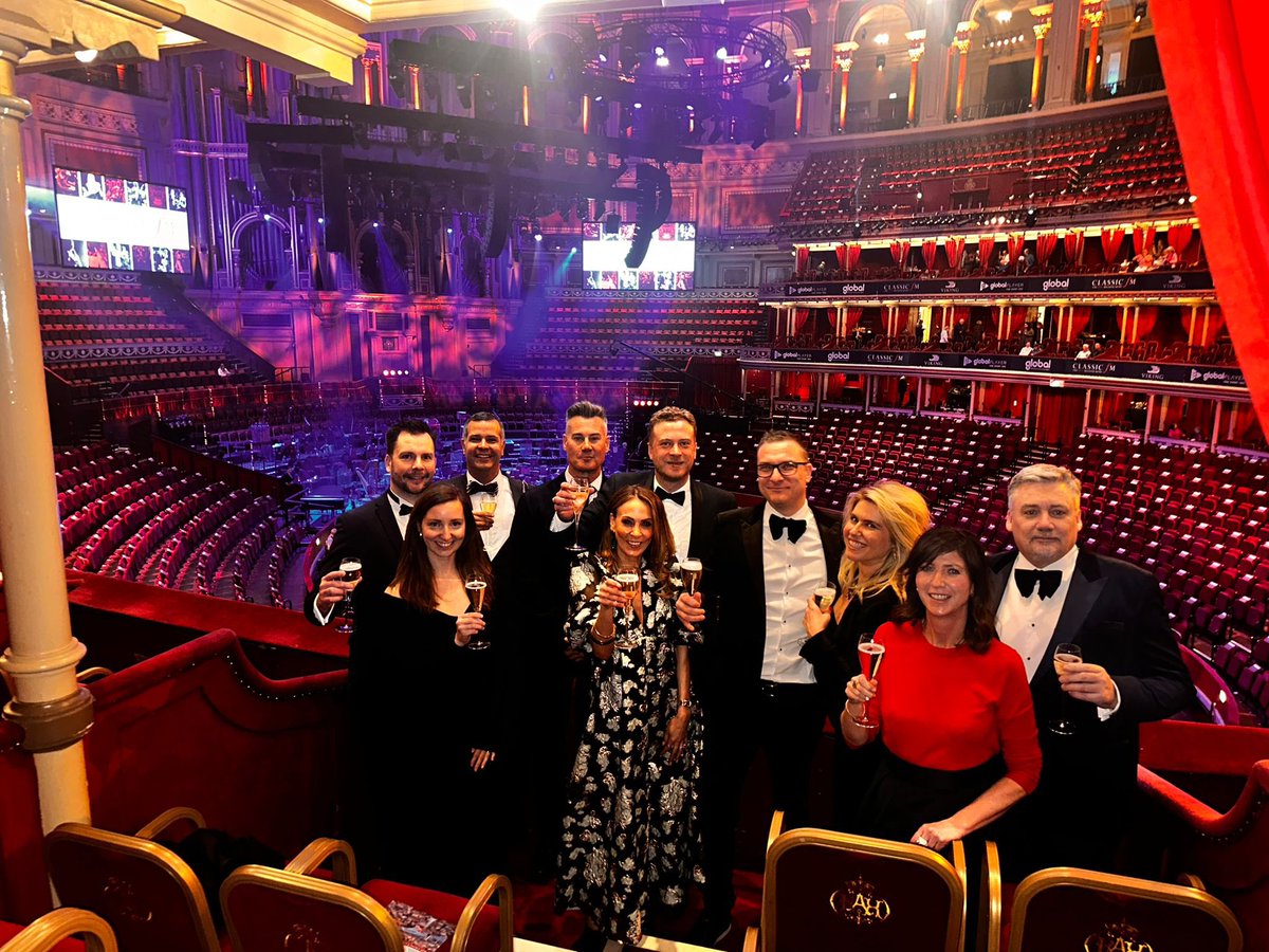 Incredible night at <a href="/RoyalAlbertHall/">Royal Albert Hall</a> last night for <a href="/ClassicFM/">Classic FM</a> Live. An amazing array of talent with a stand out performance from @rachelduckett who captivated the entire audience singing O mio babbino caro.