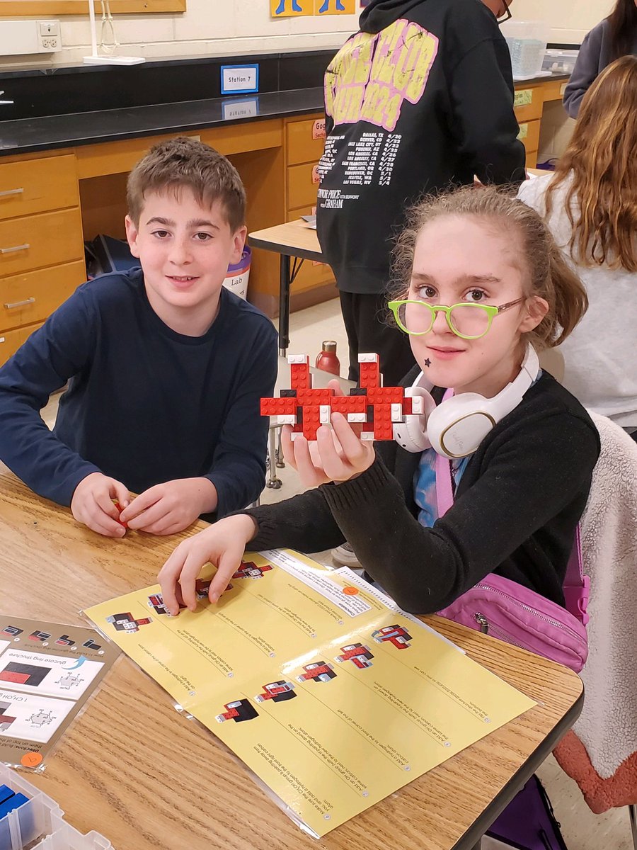 In Science class, our middle schoolers were making starch from glucose from photosynthesis!!
#deaf #hoh #dhh #science #scienceexperiment #capscollaborative #schoolprogramforthedeaf #bigelow #newtonma #newton #newton_ps