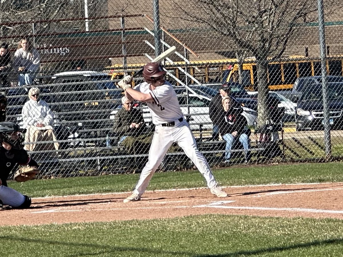 Baseball gets the 4-3 win at home vs Fitch.  Aiden Cochrane pitches into the 5th for the win, Liam Joyce gets the save in relief.  Alex Dreyfus leads the way on offense with 3 hits including the go ahead home run in the 5th💥⚾️#ctbb @GameDayCT @GameTimeCT @GoECCAthletics