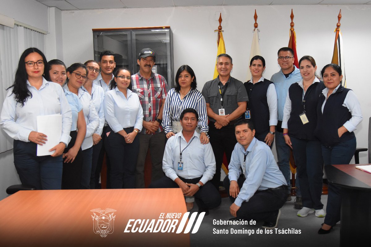 gobertsachila's tweet photo. En esta visita se mantuvo una reunión donde se detalló los servicios, proyectos, necesidades y fortalezas de esta institución encargada de gestionar la política tributaria que mantenga una relación responsable y transparente con la sociedad. 

#ElNuevoEcuador
2/2 https://t.co/fDWA2VmWzP